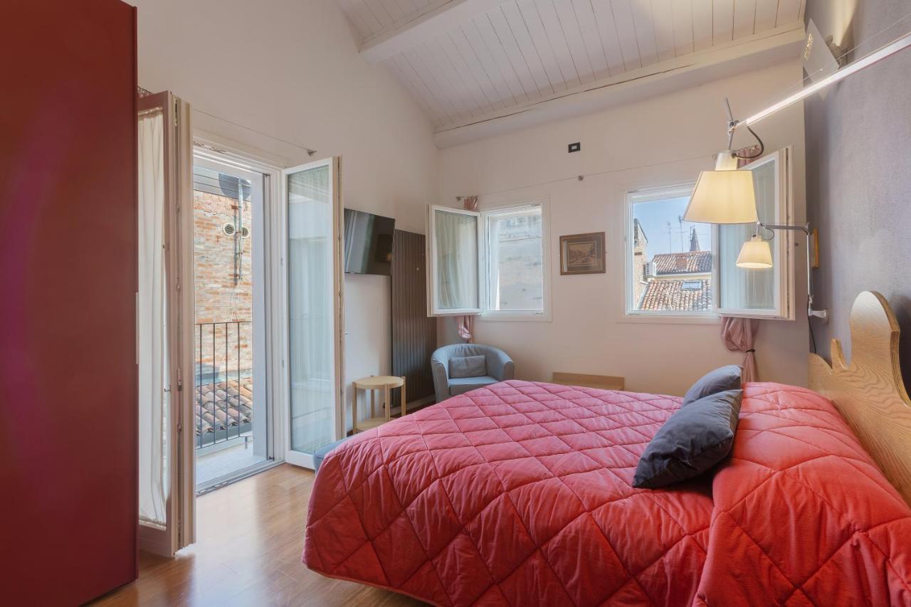 Malagigi Guest House Феррара Экстерьер фото